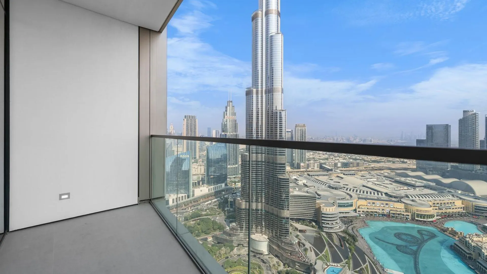 Iconic Burj Khalifa & Fountain View - 2Br - Signature Grande Residences Dubai 0*,  United Arab Emirates