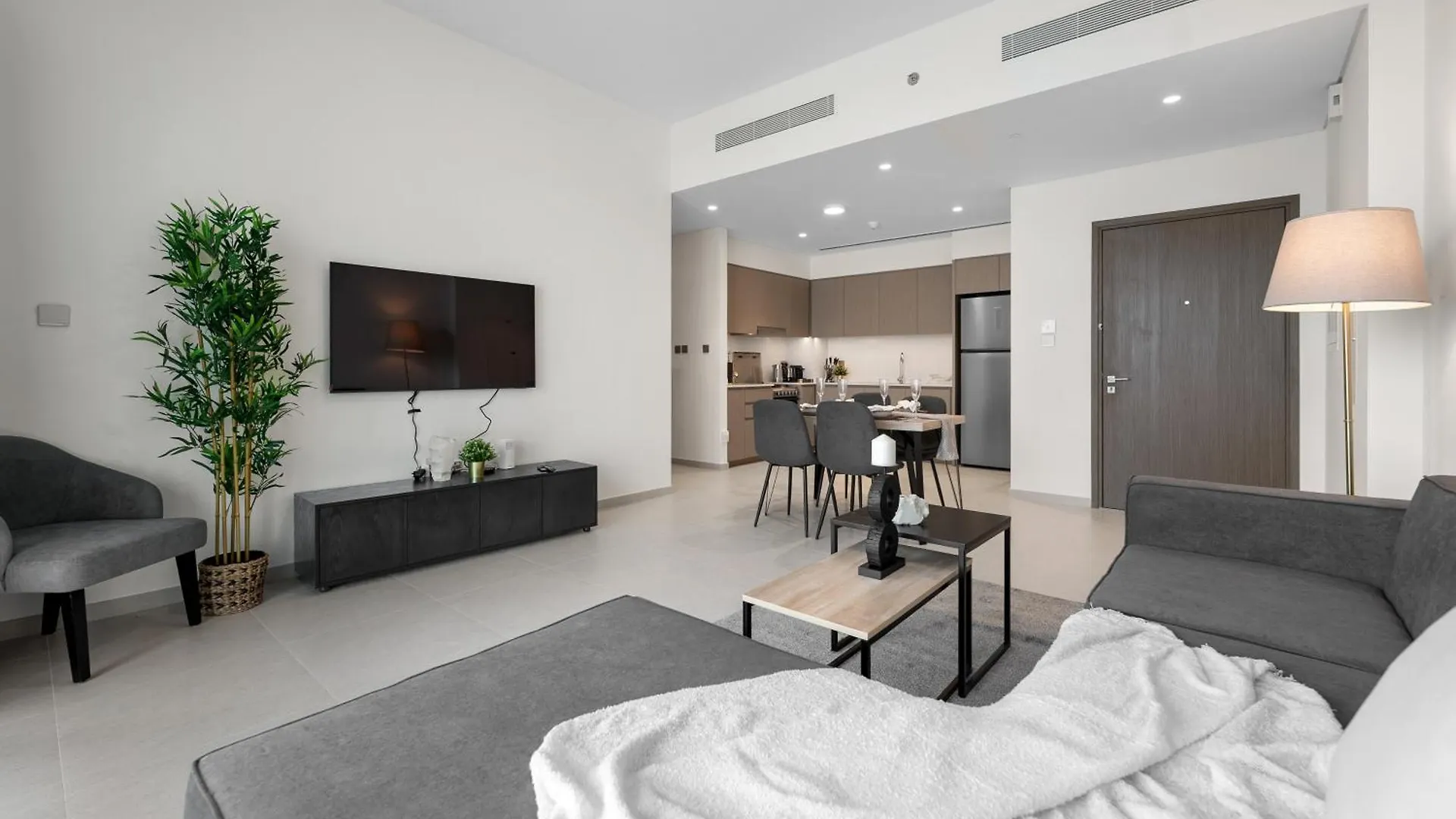 Iconic Burj Khalifa & Fountain View - 2Br - Signature Grande Residences Dubai
